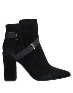 Полусапоги и высокие ботинки Guess