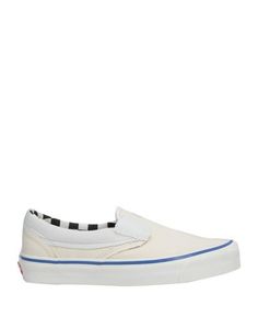 Низкие кеды и кроссовки Vans