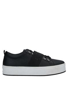 Низкие кеды и кроссовки Guess