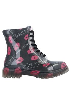 Полусапоги и высокие ботинки Love Moschino