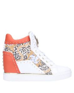 Высокие кеды и кроссовки Guess