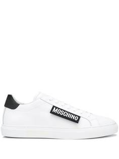 Moschino кеды с нашивкой-логотипом