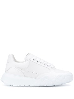 Alexander McQueen кроссовки Runner на массивной подошве