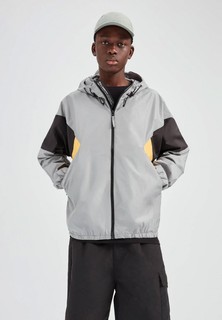 Ветровка Pull&Bear
