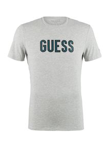 Серая футболка с логотипом бренда Guess