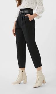 Stradivarius Брюки Со Сборкой На Талии И Ремнем Женская Коллекция Черный 36