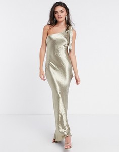 Золотистое атласное платье макси на одно плечо с бантом Pretty Lavish-Золотой