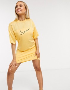 Желтое платье-футболка с сетчатыми вставками Nike-Желтый