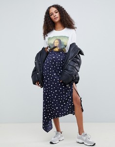 Темно-синяя атласная асимметричная юбка миди в горошек ASOS DESIGN-Мульти