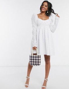 Белое фактурное платье мини в стиле бэби-долл ASOS DESIGN-Белый