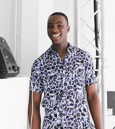 Голубая рубашка классического кроя с абстрактным звериным принтом ASOS DESIGN Tall-Синий