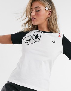 Белая футболка с контрастной горловиной и нашивками Fred Perry x Amy Winehouse-Белый