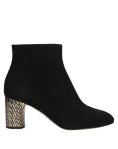 Полусапоги и высокие ботинки Casadei