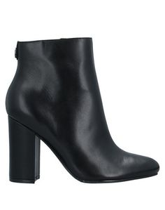 Полусапоги и высокие ботинки Guess