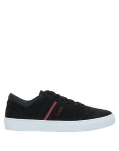 Низкие кеды и кроссовки Guess