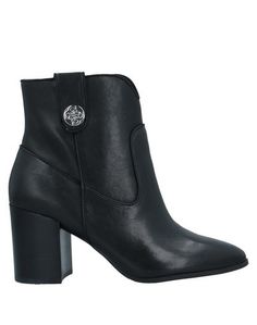 Полусапоги и высокие ботинки Guess