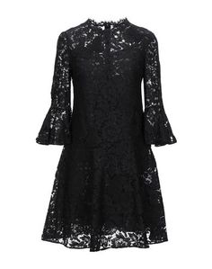 Короткое платье Valentino