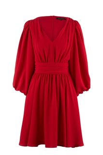 Короткое красное платье с объемными рукавамиКороткое красное платье с объемными рукавами Love Republic