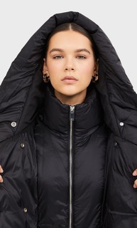 Stradivarius Стеганое Пальто С Двойным Воротником Женская Коллекция Черный M