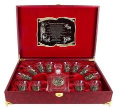 Набор штоф Капитол и 12 стопок Город Подарков Звери Заповеди Охотника