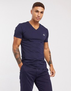 Узкая футболка с V-образным вырезом Calvin Klein Jeans-Темно-синий
