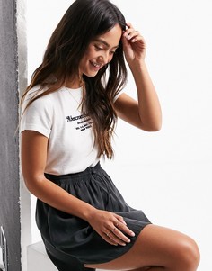 Белая футболка с короткими рукавами и логотипом Abercrombie & Fitch-Кремовый