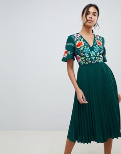 Платье миди с вышивкой и плиссировкой ASOS DESIGN-Зеленый