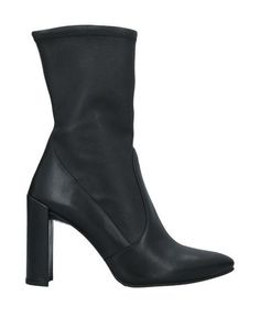 Полусапоги и высокие ботинки Stuart Weitzman