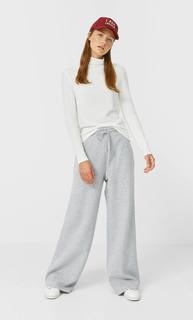 Stradivarius Свитер С Высоким Воротником Женская Коллекция Цвет Небеленого Полотна L