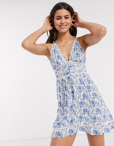 Сарафан мини с кружевными вставками и принтом пейсли ASOS DESIGN-Мульти