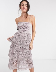 Ярусное кружевное платье миди с драпировкой ASOS DESIGN-Фиолетовый