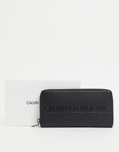 Легкий черный кошелек с круговой молнией Calvin Klein Jeans