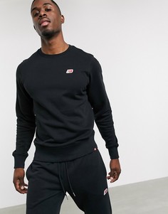 Черный свитшот с маленьким логотипом New Balance