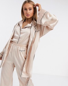Бежевый халат с контрастной отделкой и вышивкой ​​​​​​​Missguided-Кремовый