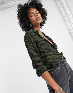 Рубашка в стиле милитари со звериным принтом Vila-Мульти