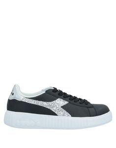 Низкие кеды и кроссовки Diadora