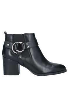 Полусапоги и высокие ботинки Guess
