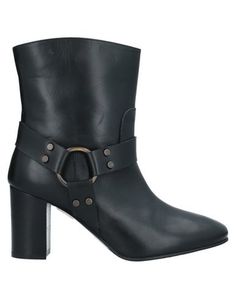 Полусапоги и высокие ботинки Guess