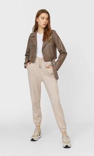 Stradivarius Базовая Куртка Из Искусственной Кожи С Ремнем Женская Коллекция Multicolor S