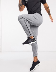 Серые суженные книзу спортивные штаны adidas Z.N.E-Серый