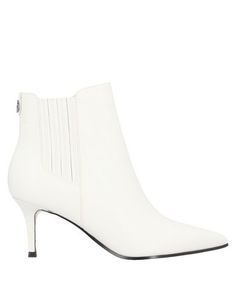 Полусапоги и высокие ботинки Guess