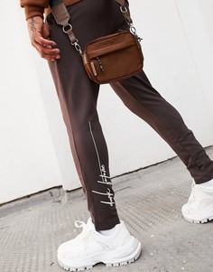Коричневые джоггеры скинни с принтом логотипа ASOS Dark Future-Коричневый