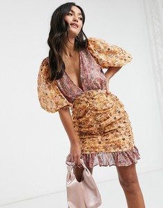 Платье мини с объемными рукавами и присборенной юбкой ASOS DESIGN-Мульти