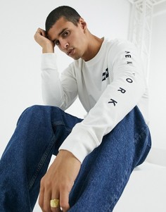 Белый лонгслив с принтом спереди и логотипом на спине Tommy Jeans