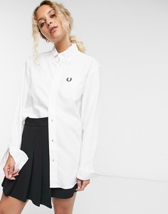 Белая оксфордская рубашка бойфренда Fred Perry-Белый