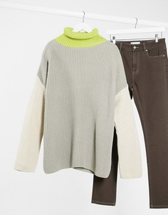 Серый джемпер в стиле oversized с высоким воротом и контрастными рукавами ASOS DESIGN