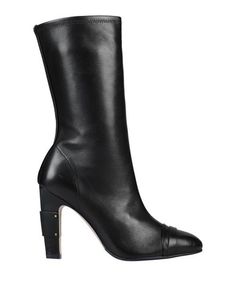 Полусапоги и высокие ботинки Stuart Weitzman
