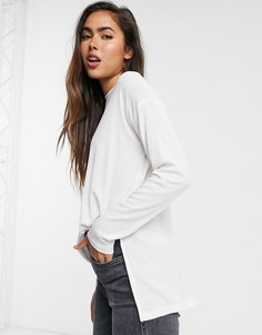 Белый лонгслив в рубчик ASOS DESIGN