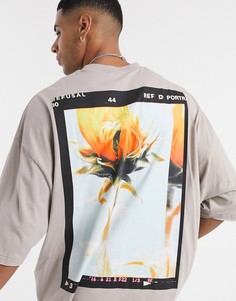 Темно-бежевая oversized-футболка с принтом ASOS DESIGN-Коричневый