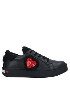 Низкие кеды и кроссовки Love Moschino